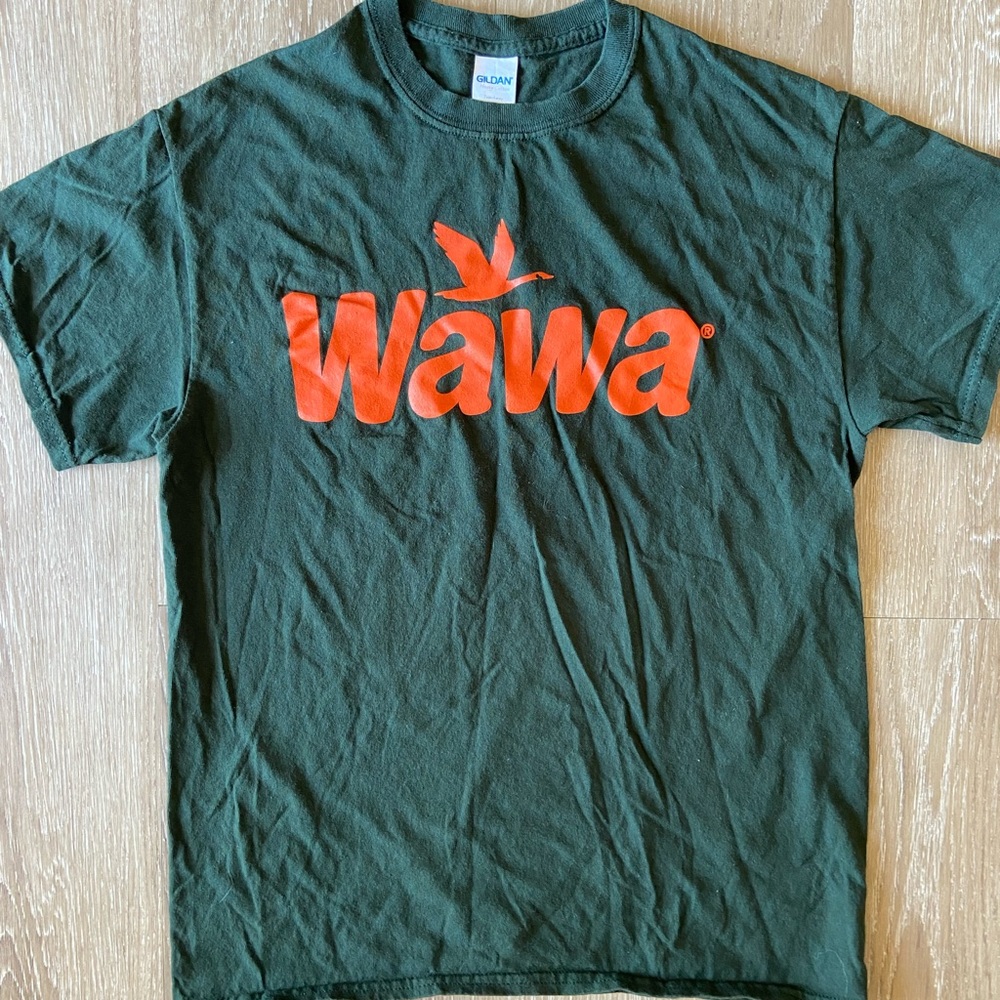 Small green Wawa T-shirt